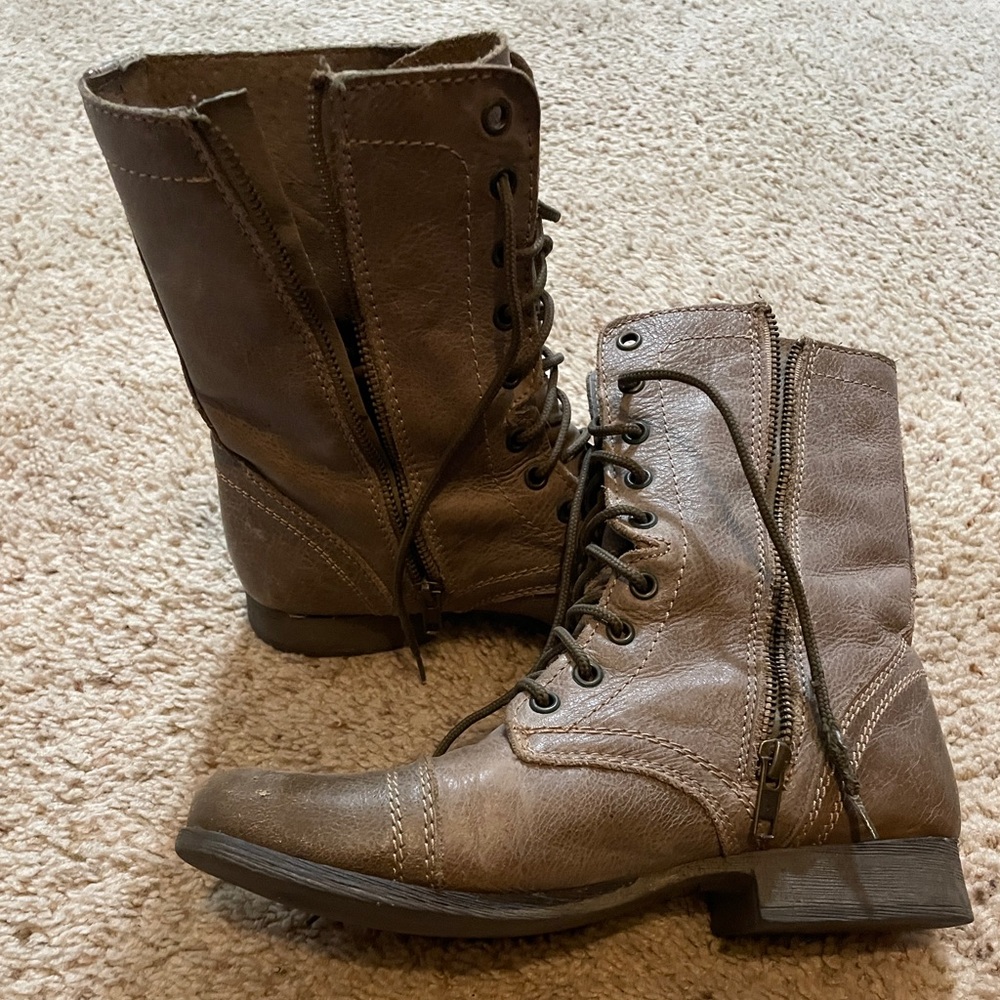 Steve Madden grey combat boots